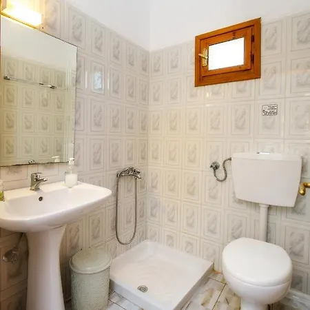 Apartament Laskarina Onar